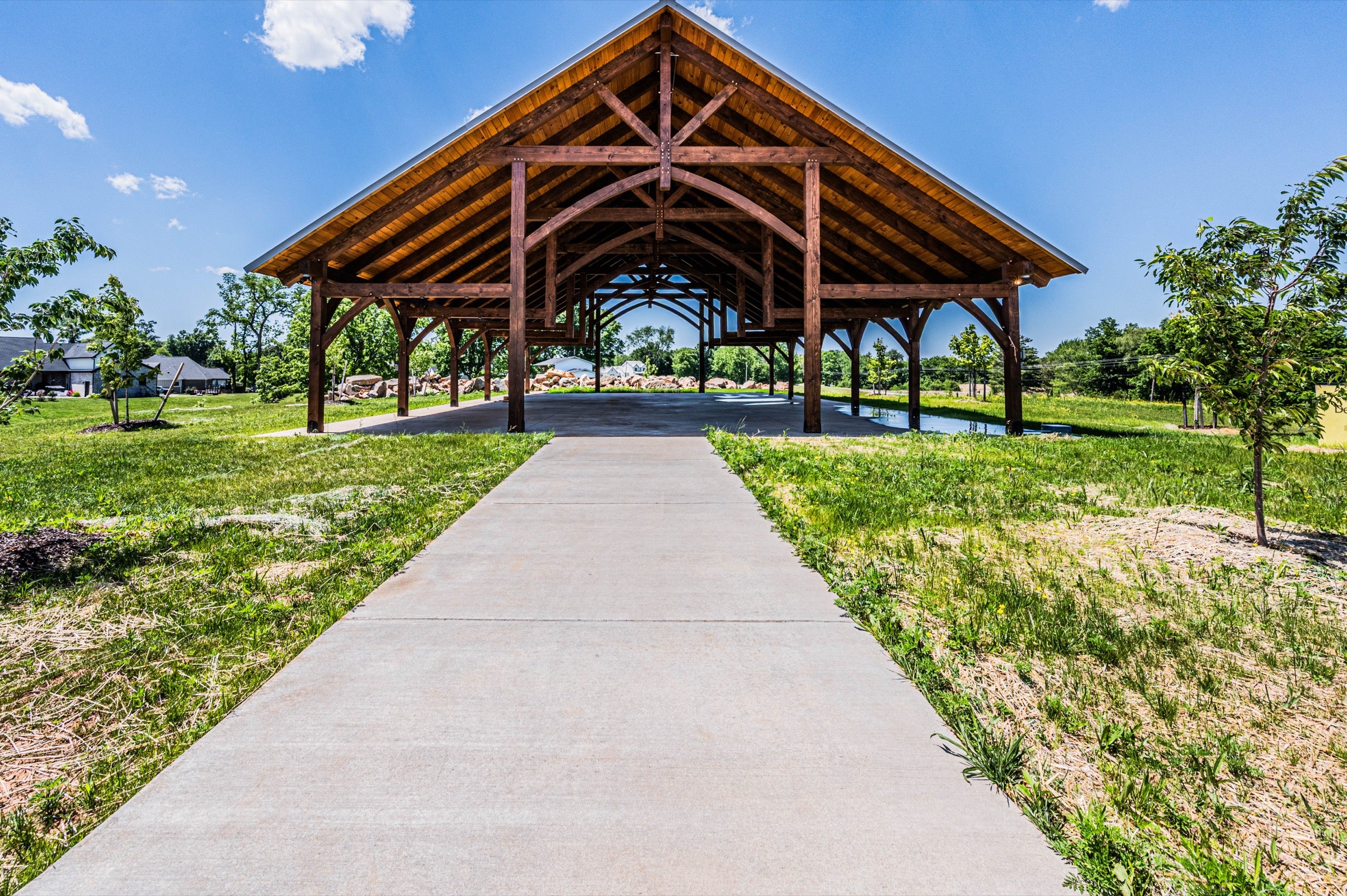 The covered Outdoor Pavilion at Purple Toad Bowling Green